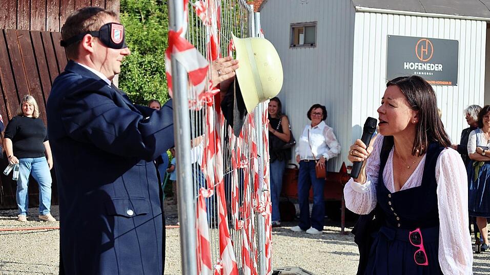 Eindr&uuml;cke vom Patenbitten. Die Jubelfeuerwehr-Ganacker bat die Feuerwehr Trieching um die Patenschaft.