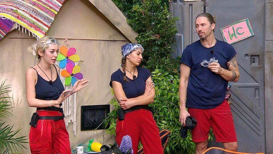 Zwischen Eva (Mitte) und Ariel hatte es in der vierten Folge des Dschungelcamps heftig gekracht. (Archivfoto)