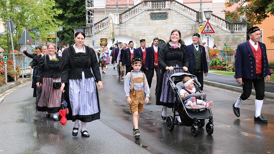 Die schönsten Augenblicke vom Auftakt des Drachenstichfestes am Samstagnachmittag in Furth im Wald. Die schönsten Augenblicke vom Auftakt des Drachenstichfestes am Samstagnachmittag in Furth im Wald.