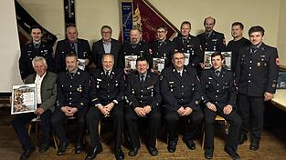 Mit Urkunden wurden zahlreiche Kameraden für ihre langjährige Mitgliedschaft geehrt.