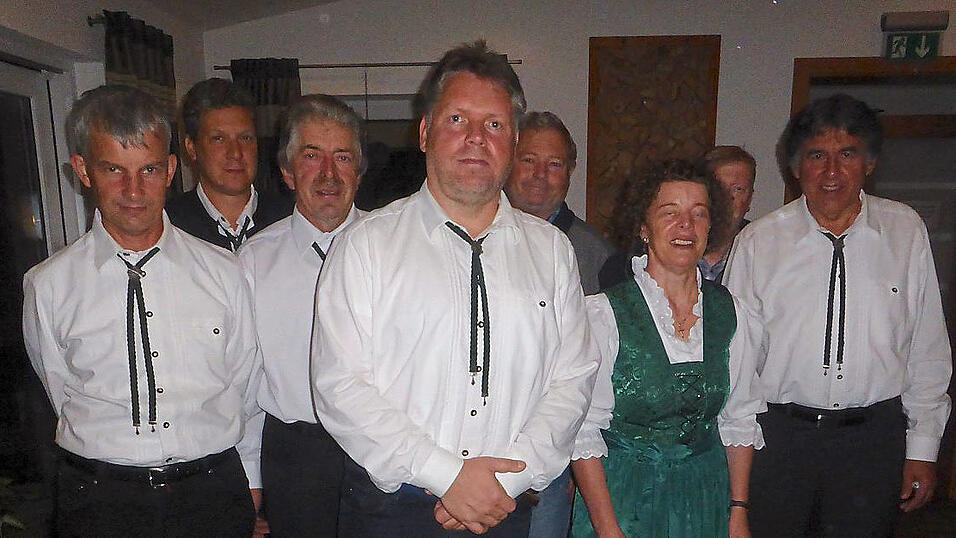 Bei der Versammlung der Waldsch&uuml;tzen wurde auch die Vorstandschaft neu gew&auml;hlt.