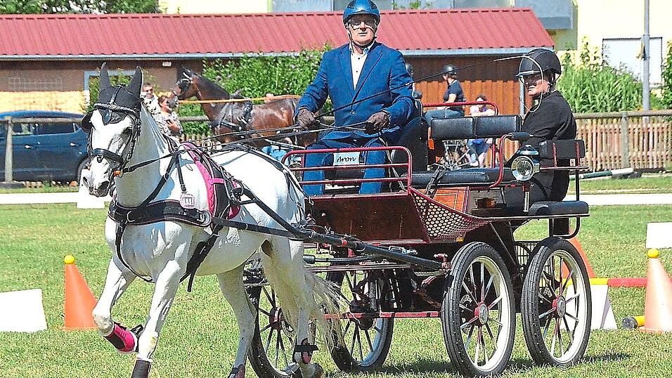 Turnierleiter Harald Ammering fuhr selber mit. Turnierleiter Harald Ammering fuhr selber mit.