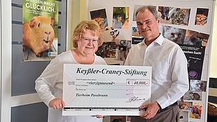 Ilona Wojahn nahm die Spende dankend entgegen. Ilona Wojahn nahm die Spende dankend entgegen.