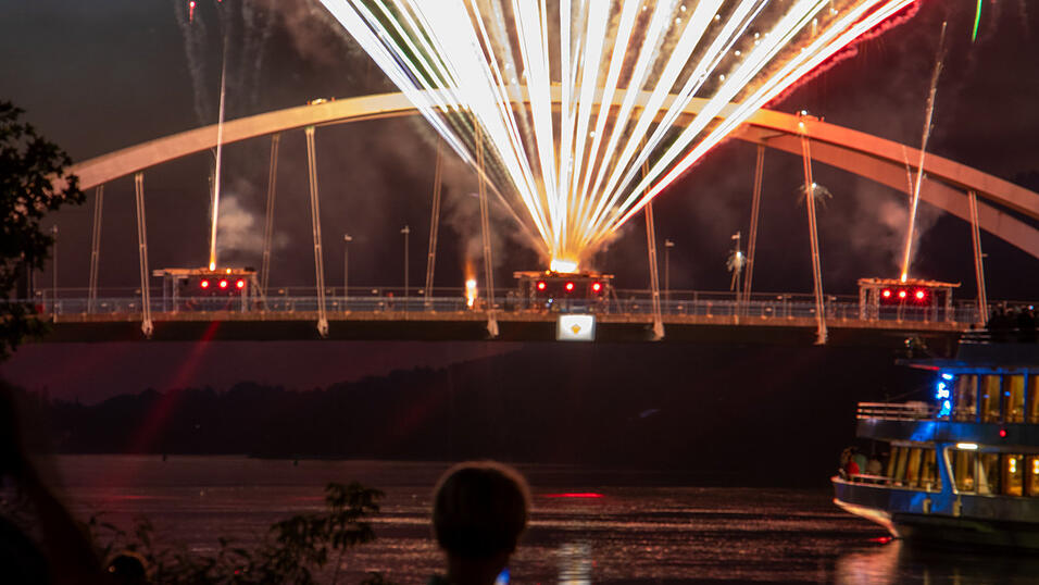'Donau in Flammen' fand heuer zum 20. Mal in Vilshofen statt.