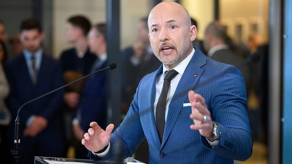 CSU-Politiker Hoffmann will sich beim Thema Reformen zeitlich nicht festlegen.