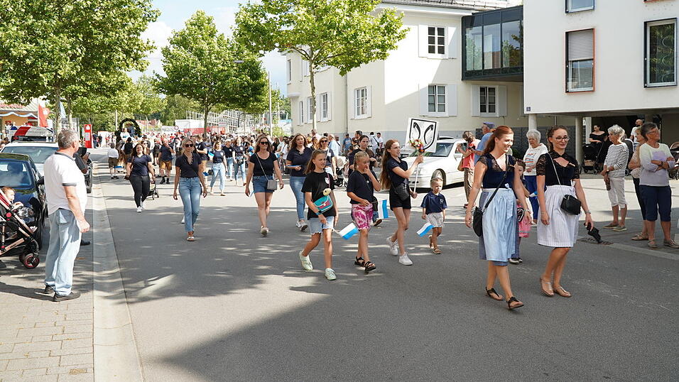 Am Freitag startete das Landauer Volksfest.