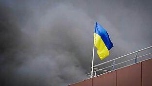 Die Ukraine macht sich auf eine unruhige Nacht gefasst. (Archivbild)