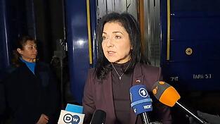Deutschland werde der Ukraine helfen, durch den Winter zu kommen, kündigte Bundeswirtschaftsministerin Katherina Reiche (CDU) bei einem Besuch in Kiew an. Deutschland werde der Ukraine helfen, durch den Winter zu kommen, kündigte Bundeswirtschaftsministerin Katherina Reiche (CDU) bei einem Besuch in Kiew an.