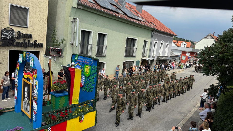 Der Wagen der Bundeswehr Der Wagen der Bundeswehr