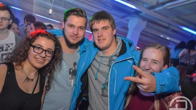 Gleich bei der Eröffnung platzte die neue Diskothek Peggy P. aus allen Nähten. Gleich bei der Eröffnung platzte die neue Diskothek Peggy P. aus allen Nähten.