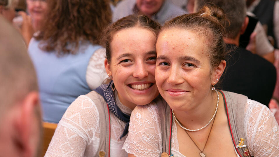 Die Partybilder vom Freitag, 15. August, aus dem Festzelt Krönner. Die Partybilder vom Freitag, 15. August, aus dem Festzelt Krönner.