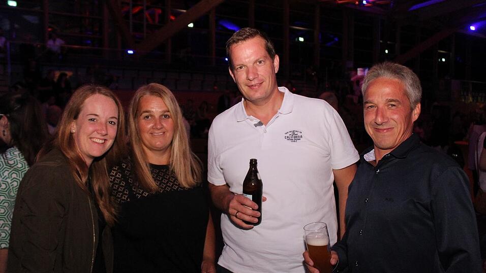 Auf der Eskara &Uuml;30-Party in Essenbach war wieder viel los.