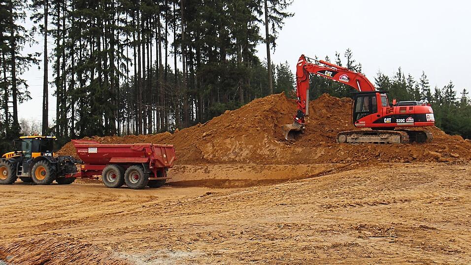 Aktuell sieht man noch keinen Hochbau, dieser soll aber demn&auml;chst entstehen. Bis Ende 2026 werde die neue Halle bezogen, teilt Flottweg mit.