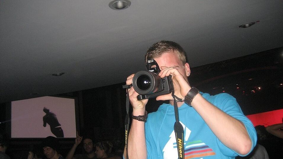 Rund 4000 Boarderfreunde feierten bei der Weltpremiere des neuesten Films von Isenseven, 'Let's go get lost' in M&uuml;nchen.