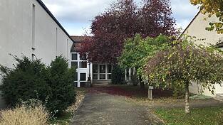 Das ehemalige Jugendwohnheim Don Bosco könnte eine Kapazitätsaufstockung für die Grundschule St. Josef bringen.