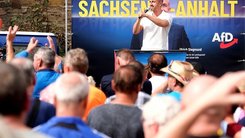 Ein AfD-Triumph in Sachsen-Anhalt würde Schockwellen auch nach Berlin senden. (Archivbild) Ein AfD-Triumph in Sachsen-Anhalt würde Schockwellen auch nach Berlin senden. (Archivbild)