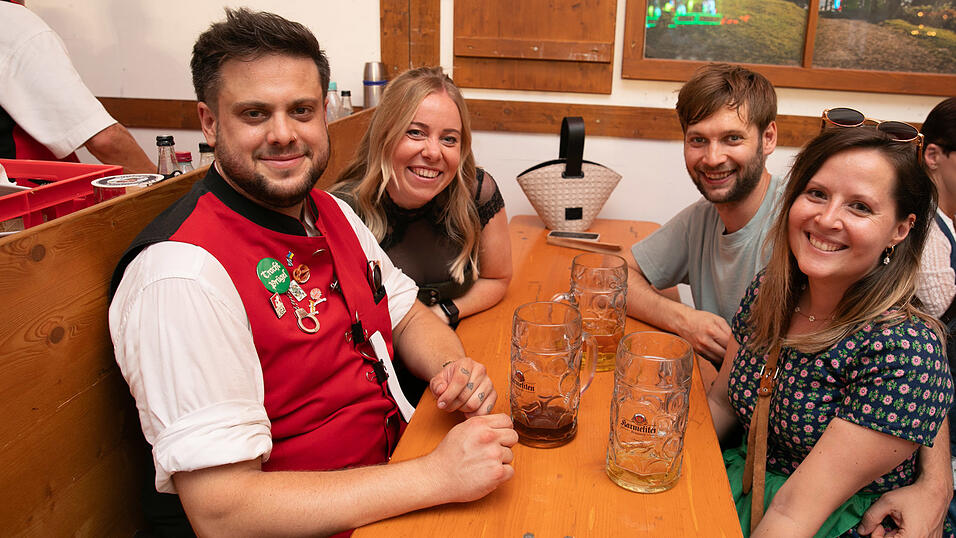 Die Partybilder vom Freitag, 15. August, aus dem Festzelt Greindl. Die Partybilder vom Freitag, 15. August, aus dem Festzelt Greindl.