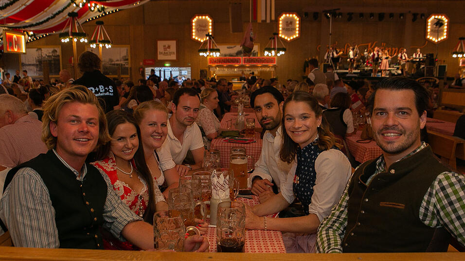 Die Partybilder von Mittwoch, 17. August 2022, aus dem Festzelt Krönner.