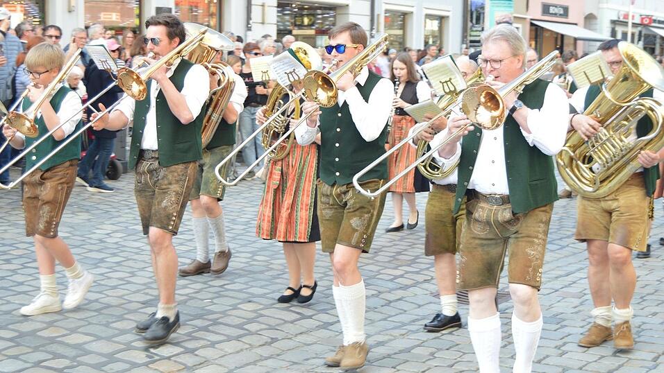 Viele Landshuter feierten am Freitag auf der Dult.&nbsp;