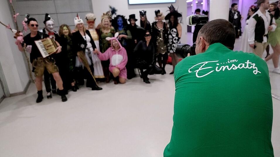 Der Künstlerball bot ein großes Showprogramm. Der Künstlerball bot ein großes Showprogramm.