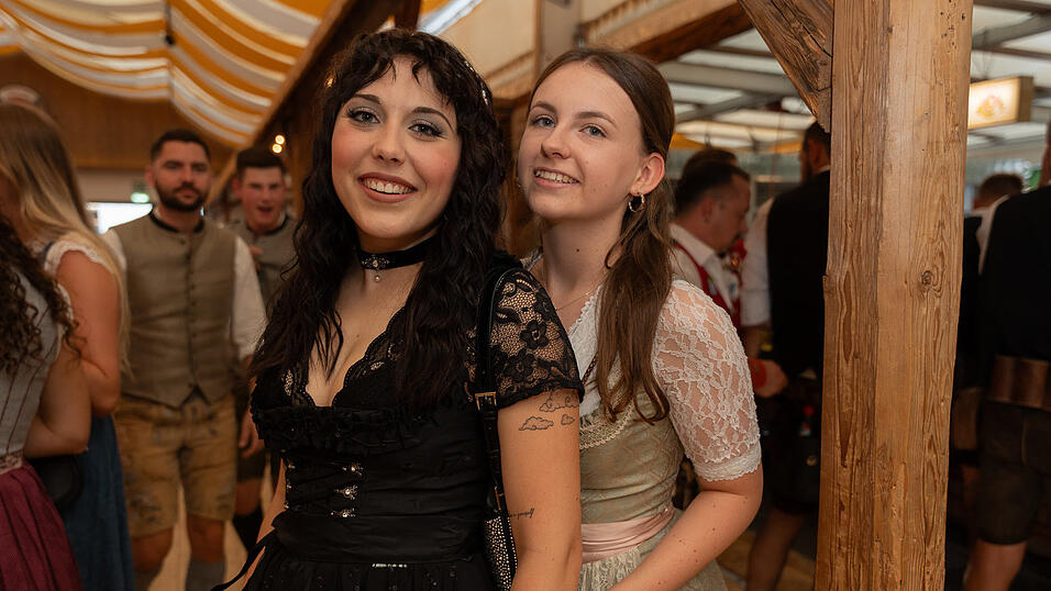 Die Partybilder vom Samstag, 12. August 2023, aus dem Festzelt Nothaft. Die Partybilder vom Samstag, 12. August 2023, aus dem Festzelt Nothaft.