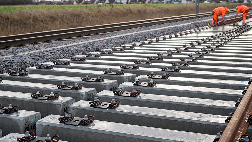 W&uuml;rde die Bahnstrecke nicht voll gesperrt werden, w&uuml;rde das die Bauarbeiten laut der Bundesnetzagentur betr&auml;chtlich verl&auml;ngern.