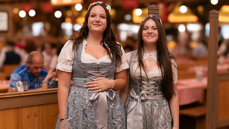 Die Partybilder vom Dienstag, 12. August, aus dem Festzelt Krönner. Die Partybilder vom Dienstag, 12. August, aus dem Festzelt Krönner.