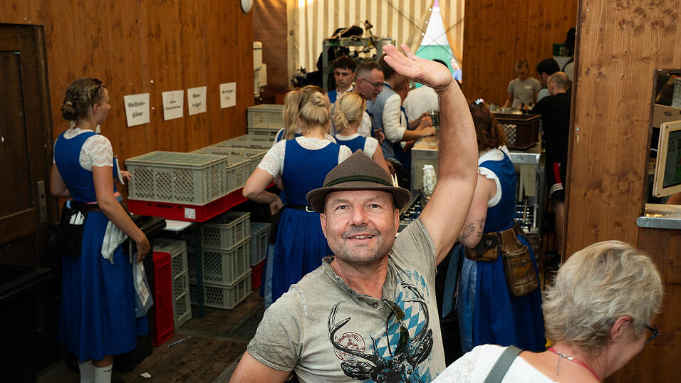 Die Partybilder vom Donnerstag, 13. August, aus dem Festzelt Wenisch. Die Partybilder vom Donnerstag, 13. August, aus dem Festzelt Wenisch.
