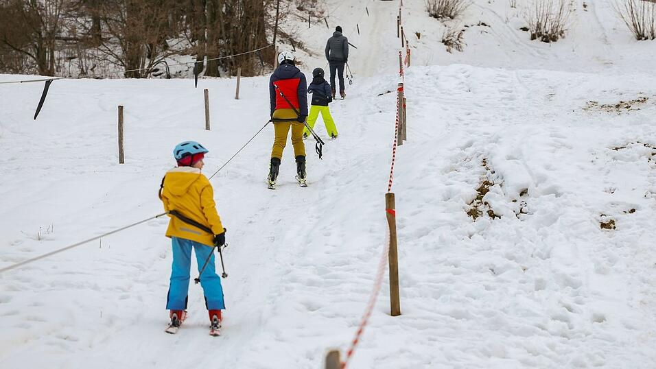 Vor allem bei Familien sind die seichten Hänge beliebt. Vor allem bei Familien sind die seichten Hänge beliebt.