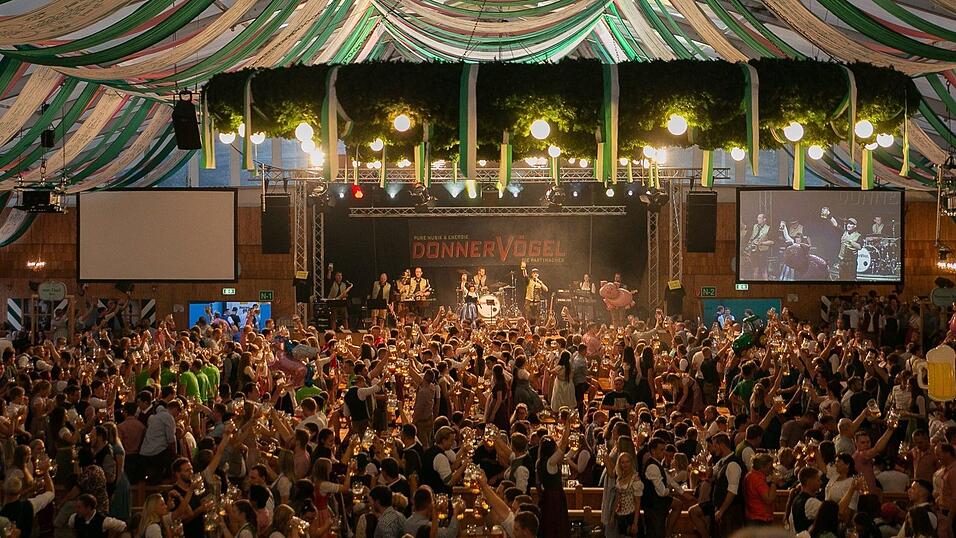 Die Partybilder vom Samstag, 13. August 2022, aus dem Festzelt Weckmann.
