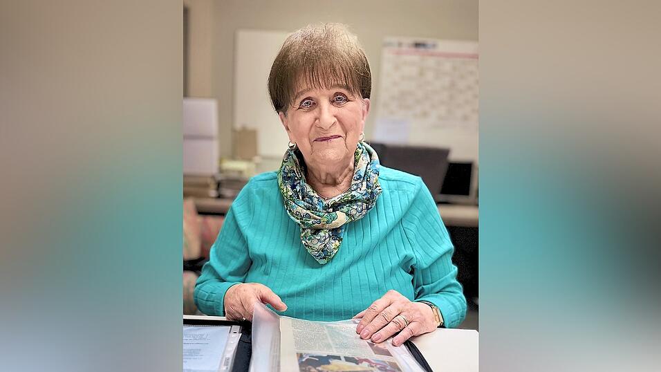 Den alten Leuten beim Ausf&uuml;llen von Formularen behilflich zu sein, gewinne laut Brigitte Klappenberger (84) zunehmend an Bedeutung.