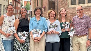 Bei der Vorstellung des neuen Jahresprogramms des KBW (v.l.): Sabine Bablick, Andrea Schmid, Sabine Exner-Krikorian, Carina Dollberger, Diana Veihelmann und Nikolaus Hintermaier Bei der Vorstellung des neuen Jahresprogramms des KBW (v.l.): Sabine Bablick, Andrea Schmid, Sabine Exner-Krikorian, Carina Dollberger, Diana Veihelmann und Nikolaus Hintermaier