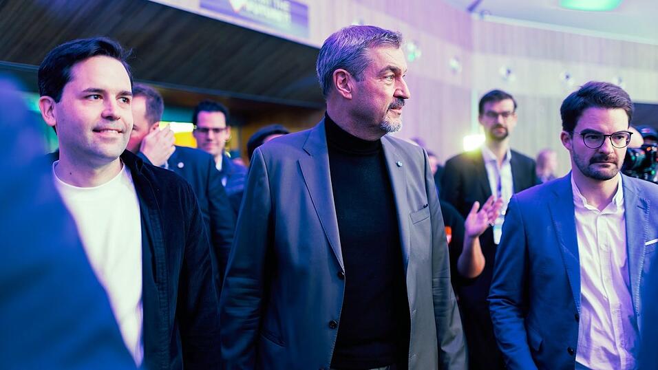 Söder sprach sich beim Deutschlandtag der Jungen Gruppe für weitere Verhandlungen mit der SPD aus. (Archivbild) Söder sprach sich beim Deutschlandtag der Jungen Gruppe für weitere Verhandlungen mit der SPD aus. (Archivbild)