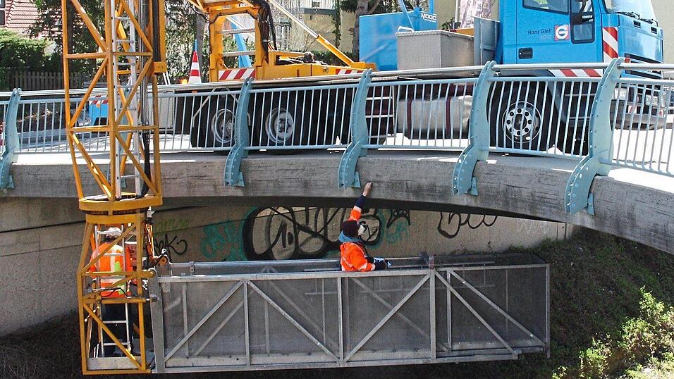 Die untersuchte Stelle markiert Maximilian Lex. Die untersuchte Stelle markiert Maximilian Lex.