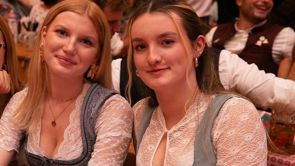 Die Partybilder vom Samstag, 16. August, aus dem Festzelt Krönner. Die Partybilder vom Samstag, 16. August, aus dem Festzelt Krönner.