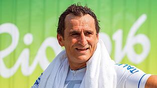 Der italienische Ex-Rennfahrer Alessandro Zanardi ist im Alter von 59 Jahren gestorben. (Archivbild)