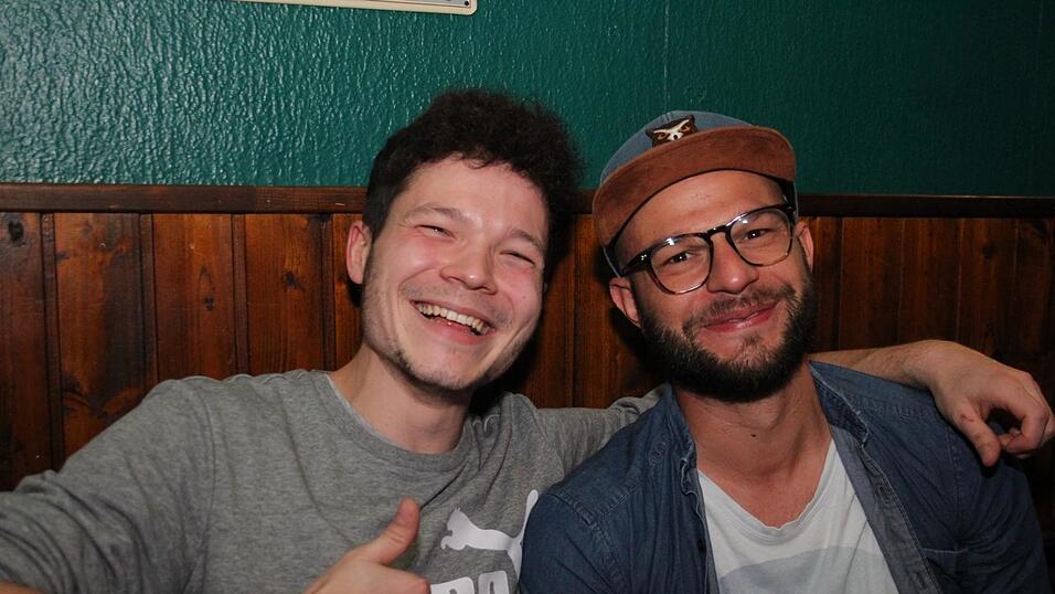 So wurde am Samstag, 23. Oktober, im Irish Pub in Landshut gefeiert - die Partybilder. So wurde am Samstag, 23. Oktober, im Irish Pub in Landshut gefeiert - die Partybilder.