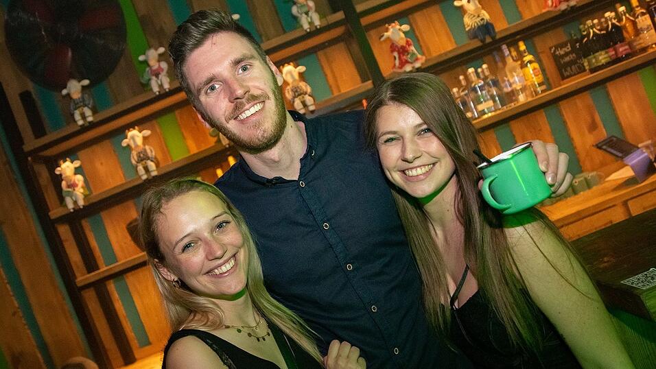 Die Stimmung bei den Partygängern am Samstagabend war prächtig. Die Stimmung bei den Partygängern am Samstagabend war prächtig.