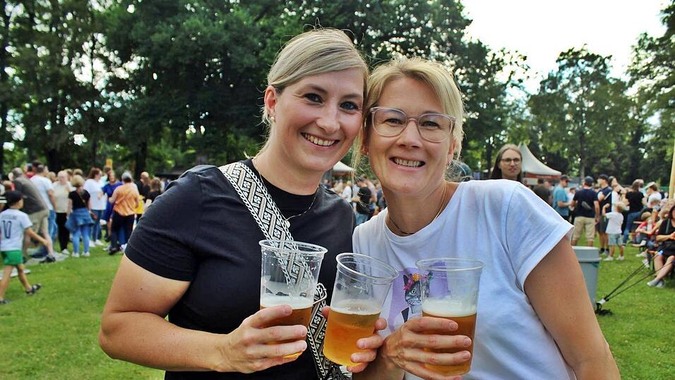Fotos des&nbsp;ersten Open-Air-Abends auf der Ringelstecherwiese.&nbsp;