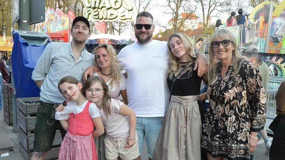 Auch am Samstag besuchten viele Landshuter die Dult.