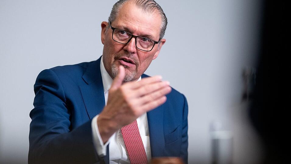 Arbeitgeberpr&auml;sident Dulger: &laquo;Die Bundesregierung muss jetzt schnell handeln.&raquo;