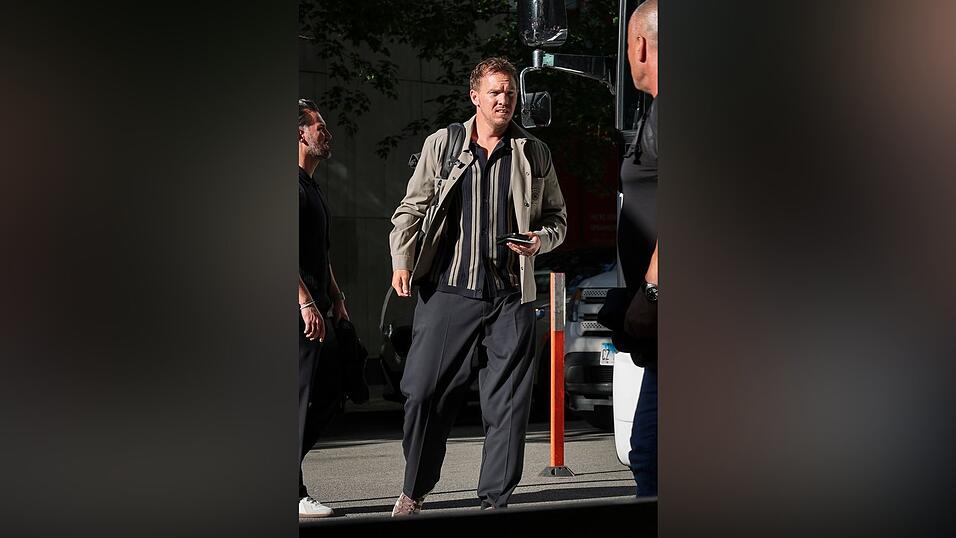 Julian Nagelsmann bei der Ankunft der Nationalmannschaft in Chicago.