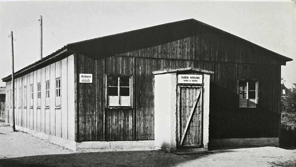 Diese Baracke war der Beginn der staatlichen Realschule 1951.