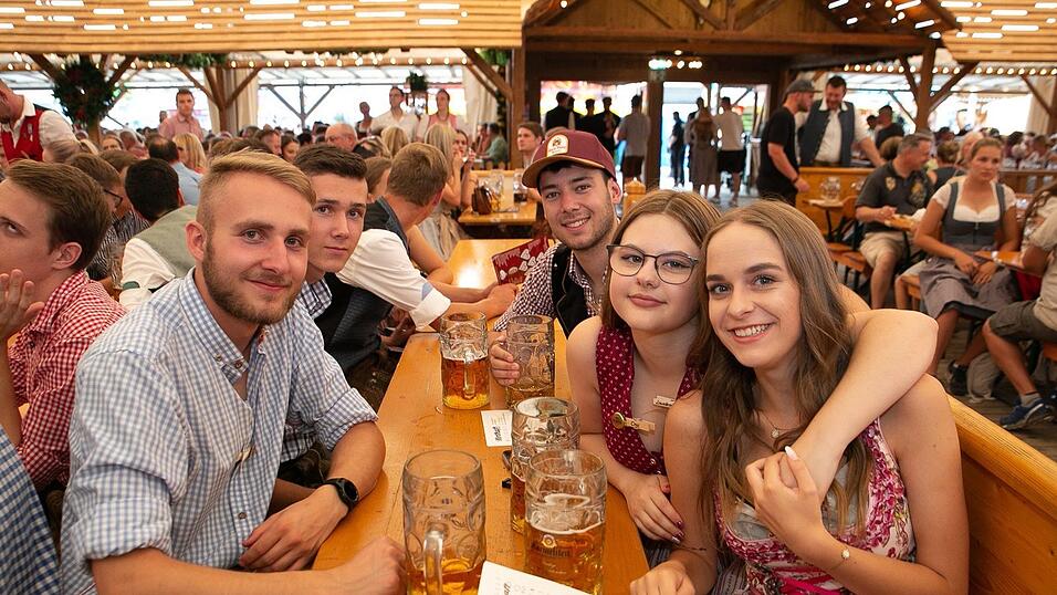 Die Partybilder von Mittwoch, 17. August 2022, aus dem Festzelt Nothaft.