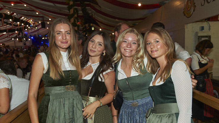 Die Partybilder vom Samstag, 10. August 2024, aus dem Festzelt Lechner. Die Partybilder vom Samstag, 10. August 2024, aus dem Festzelt Lechner.