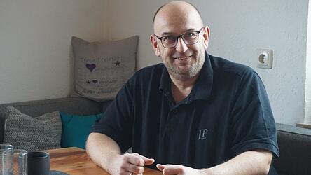 Stephan Protschka wohnt sein Leben lang in Mamming - und kann sich auch nicht vorstellen, jemals wegzuziehen, sagt er. Stephan Protschka wohnt sein Leben lang in Mamming - und kann sich auch nicht vorstellen, jemals wegzuziehen, sagt er.