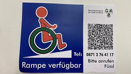 Jeder Aufkleber wird mit individuellen Informationen zum Lokal oder Geschäft angepasst. Und er ist in zwei Versionen erhältlich: Er kann von innen und von außen an Scheiben kleben.