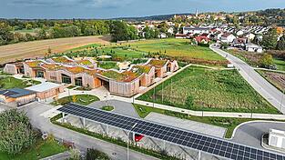 Die neue Kita Kupferstein war kaum eingeweiht, da musste man bei der Vorstellung der Bedarfsplanung im Juni feststellen, dass die Betreuungsplätze in der Stadt noch immer nicht ausreichen. Abhilfe könnten drei Maßnahmen schaffen, die am Donnerstag in der Stadtratssitzung vorgestellt und auf den Weg gebracht wurden.