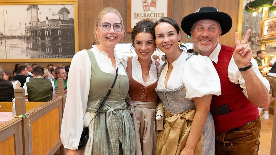 Die Partybilder vom Freitag, 7. August, aus dem Festzelt Krönner. Die Partybilder vom Freitag, 7. August, aus dem Festzelt Krönner.