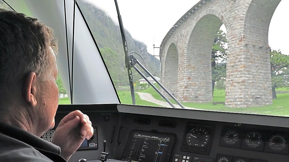 Lokführer Hans am Kreisviadukt von Brusio Lokführer Hans am Kreisviadukt von Brusio
